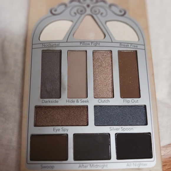 Makeup bundle - Picture 13 of 15